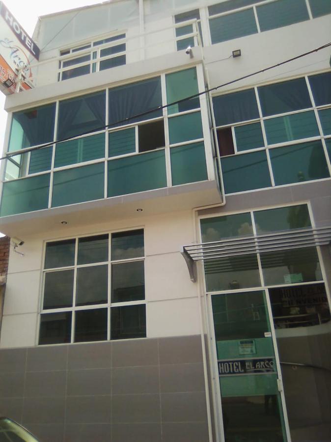 Zitácuaro Hotel El Arco מראה חיצוני תמונה